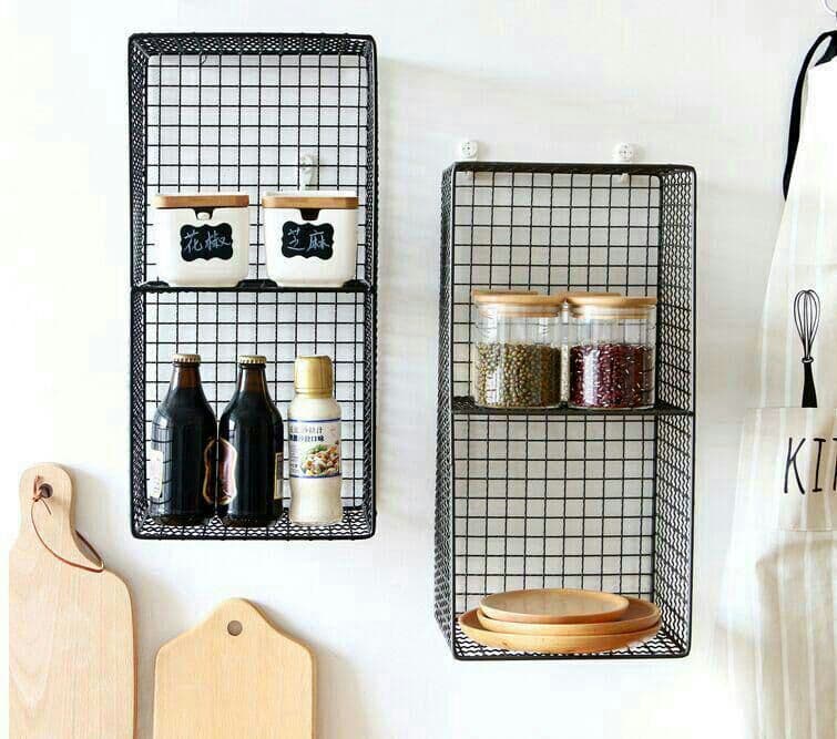 壁に物を置くキッチンハンガー北欧ins鉄芸免孔多機能二重浴室壁に収納かごを掛ける