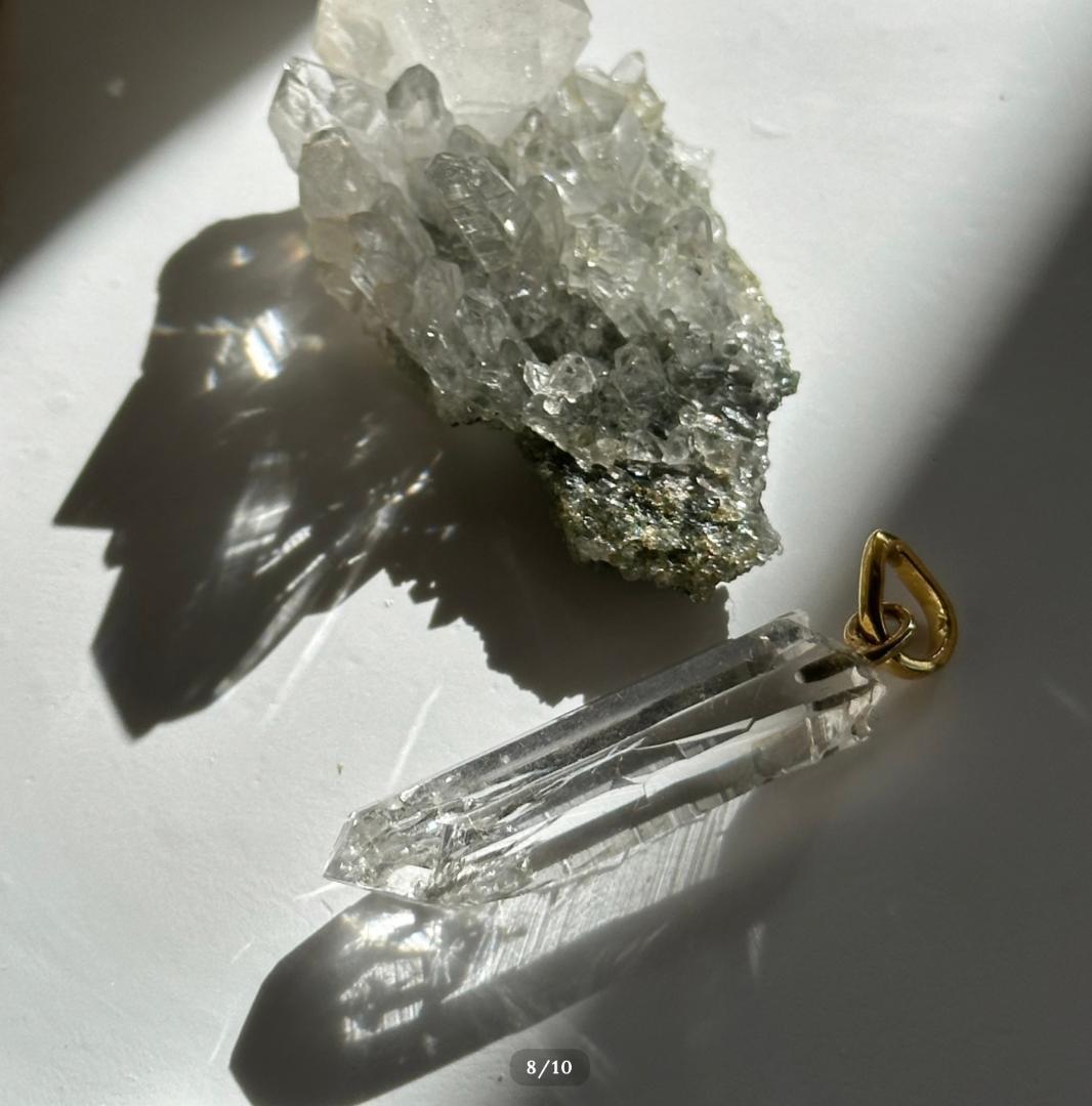 【マニハール水晶】ミニポイント ネックレス（SV925／Gold Plated）