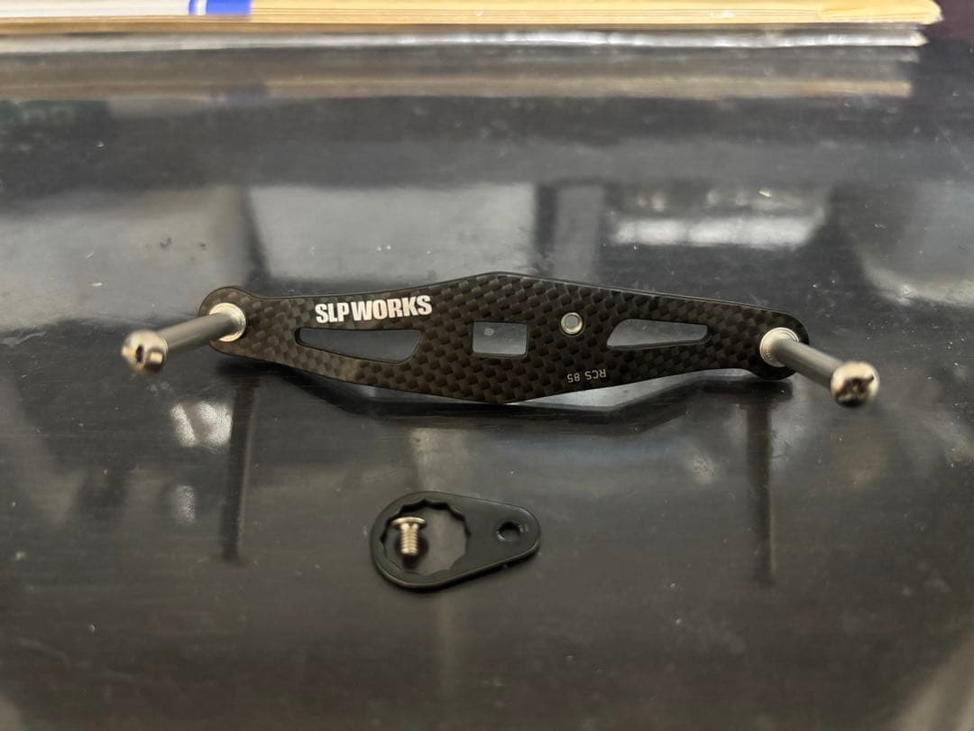 東*読様 ダイワ SLPワークス カーボンクランクハンドル 85mm