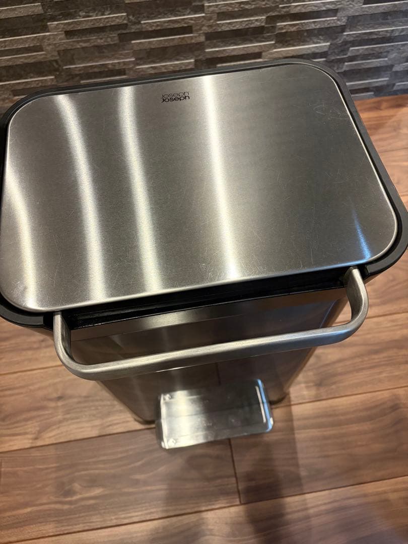 Joseph Joseph ゴミ箱 クラッシュボックス ステンレス 30L