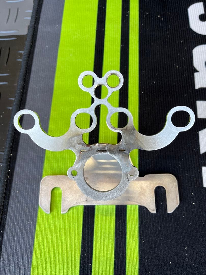 モンキーパーツ