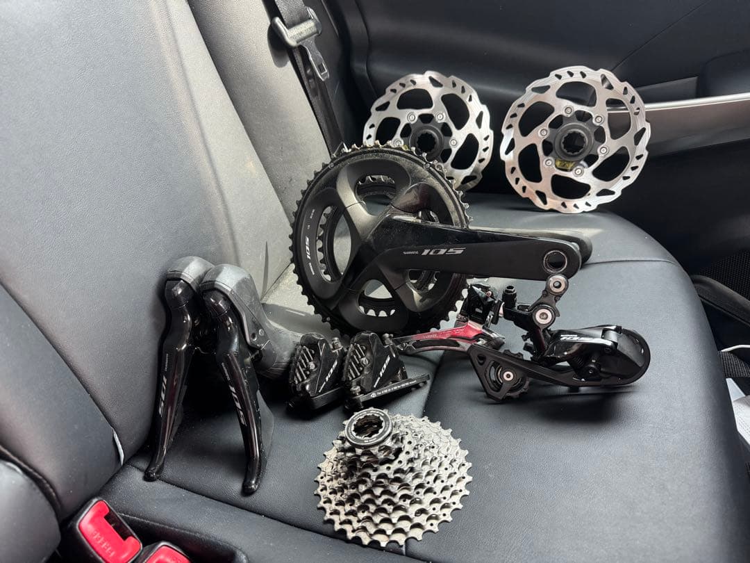 SHIMANO シマノ　105 グループセット　R7000 ディスク