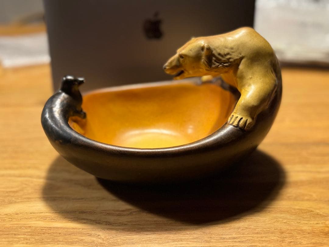 シロクマとアザラシ　陶器　オランダ製1909年製