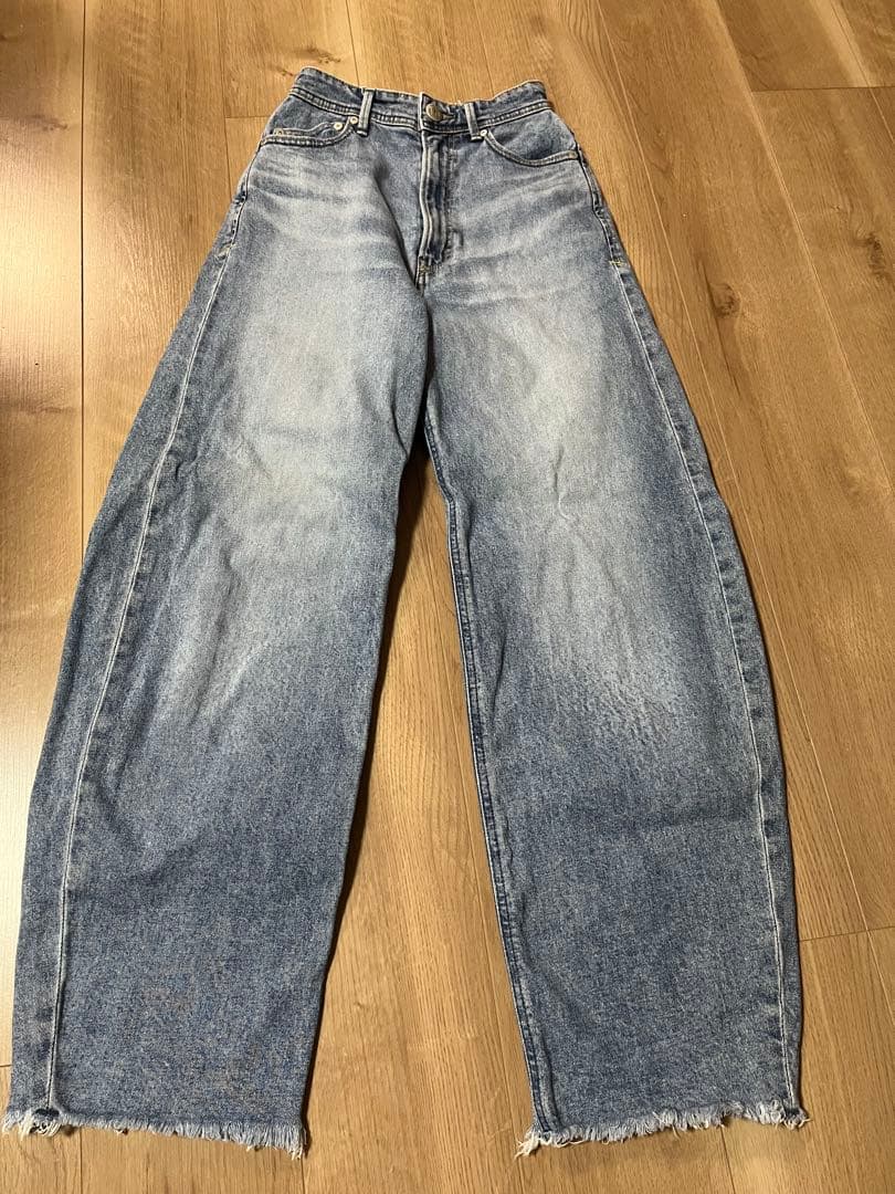 YANUK ワイドレッグデニム ライトブルー