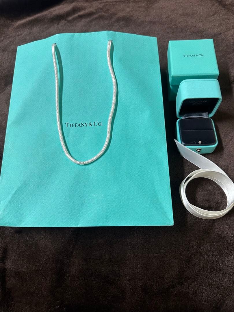 Tiffany リングケース 空 リボン ショッパー付 ティファニーリングケース