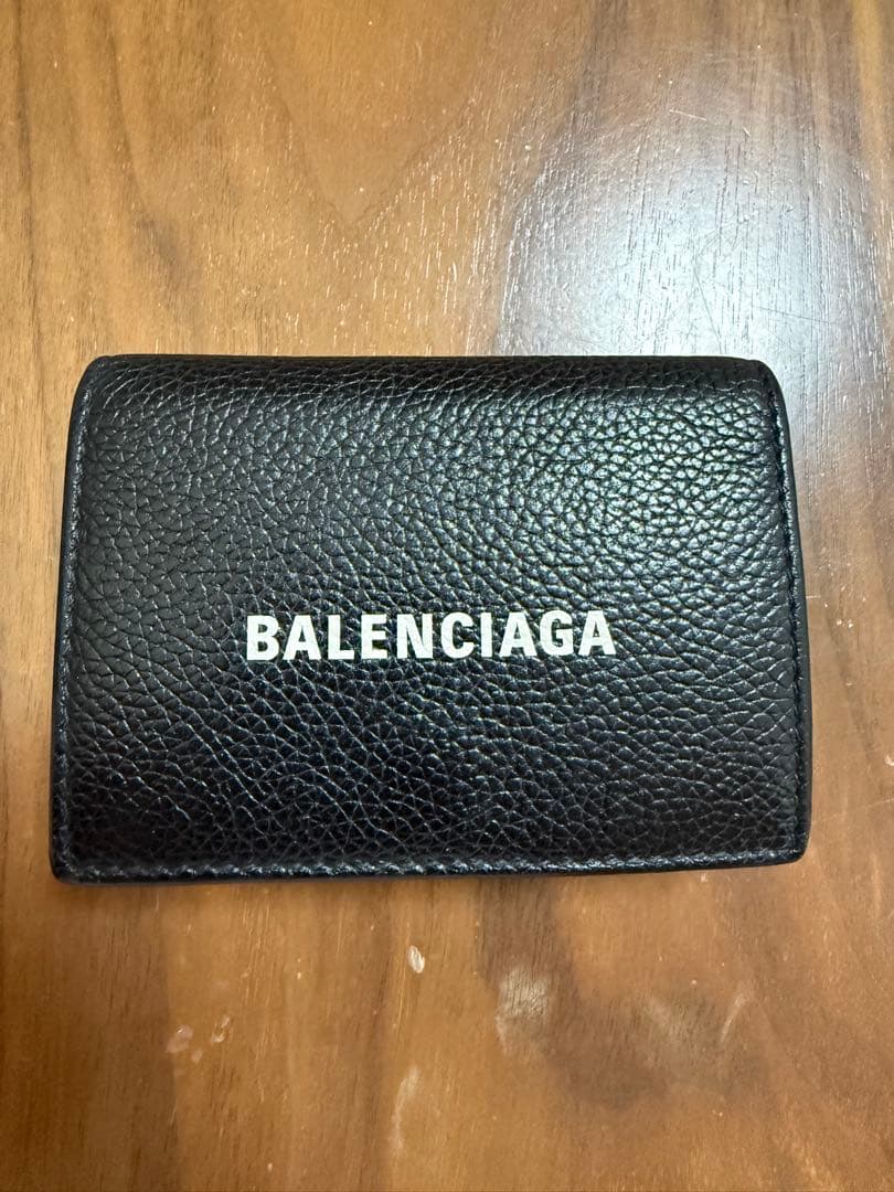 ⭐️さちゃ⭐️BALENCIAGA ブラックレザー 三つ折り財布