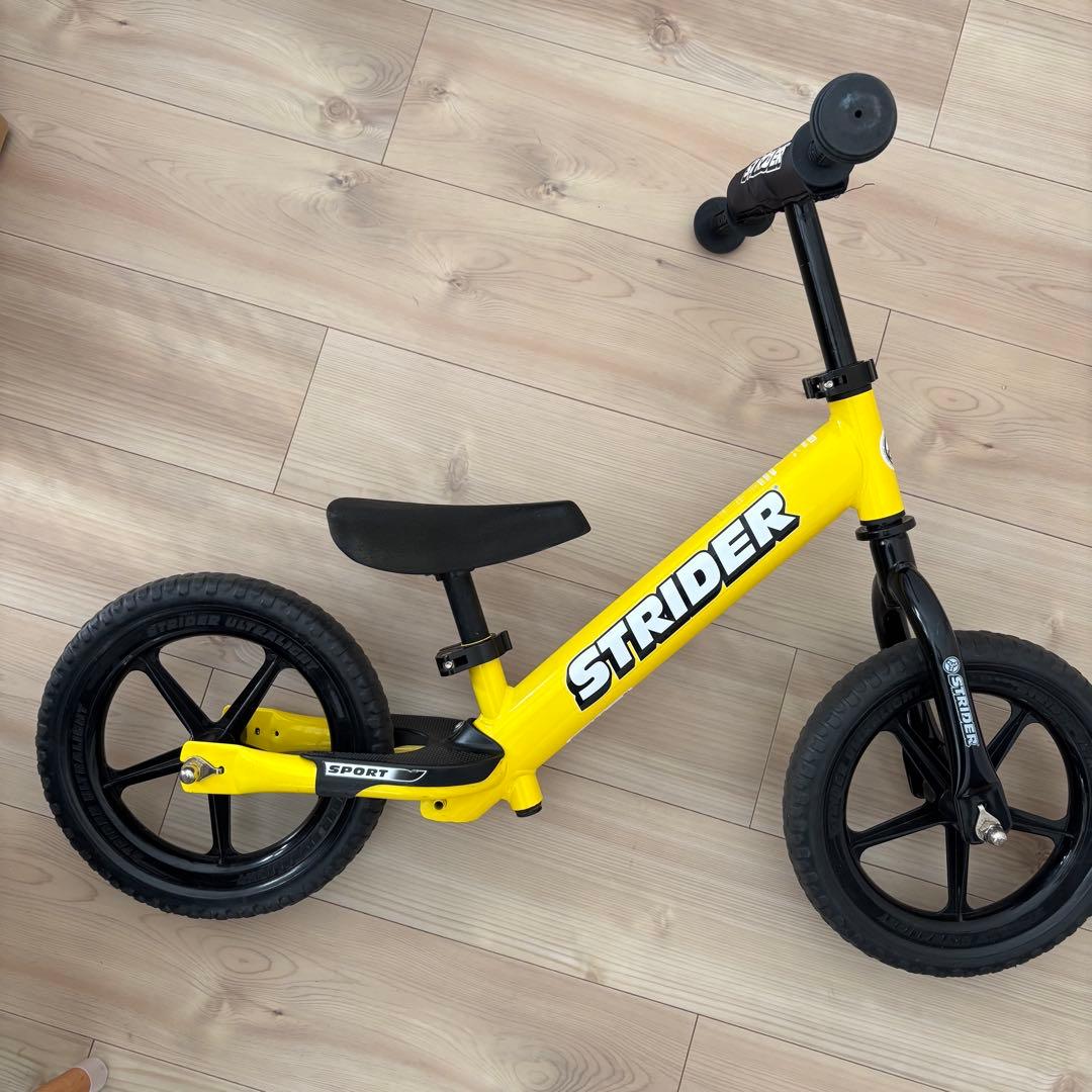 STRIDER バランスバイク イエロー 12インチ　スポーツ