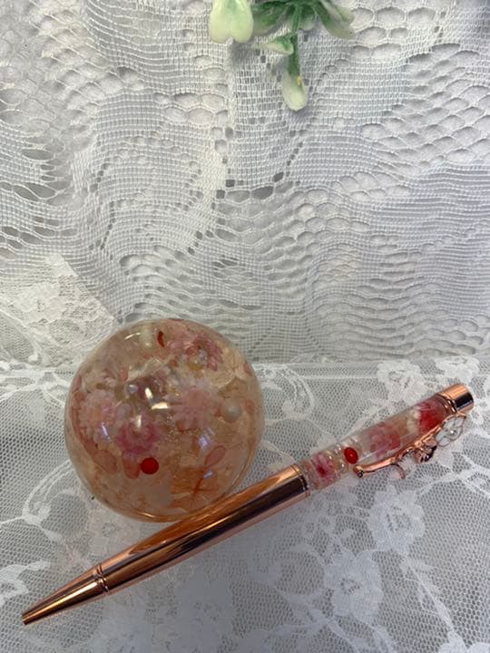 ハ－バリウムボールペン立て＆ボールペン❤️‼️