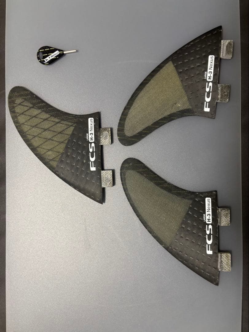 FCS トライフィンセット カーボンファイバー