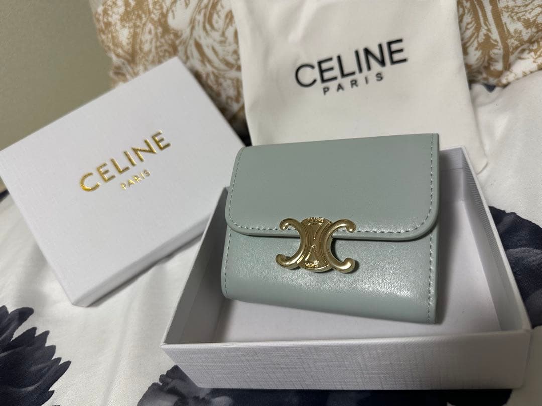 セリーヌ折りたたみ財布