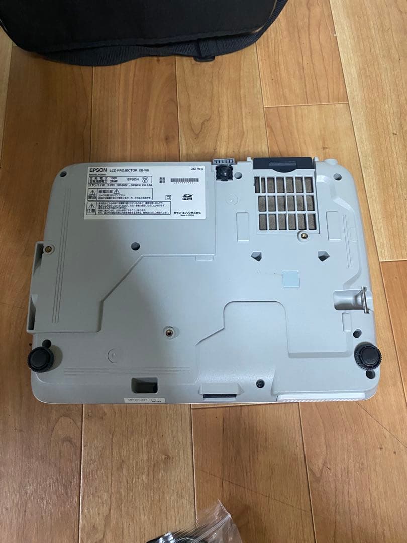 EPSON ビジネスプロジェクター EB-W6