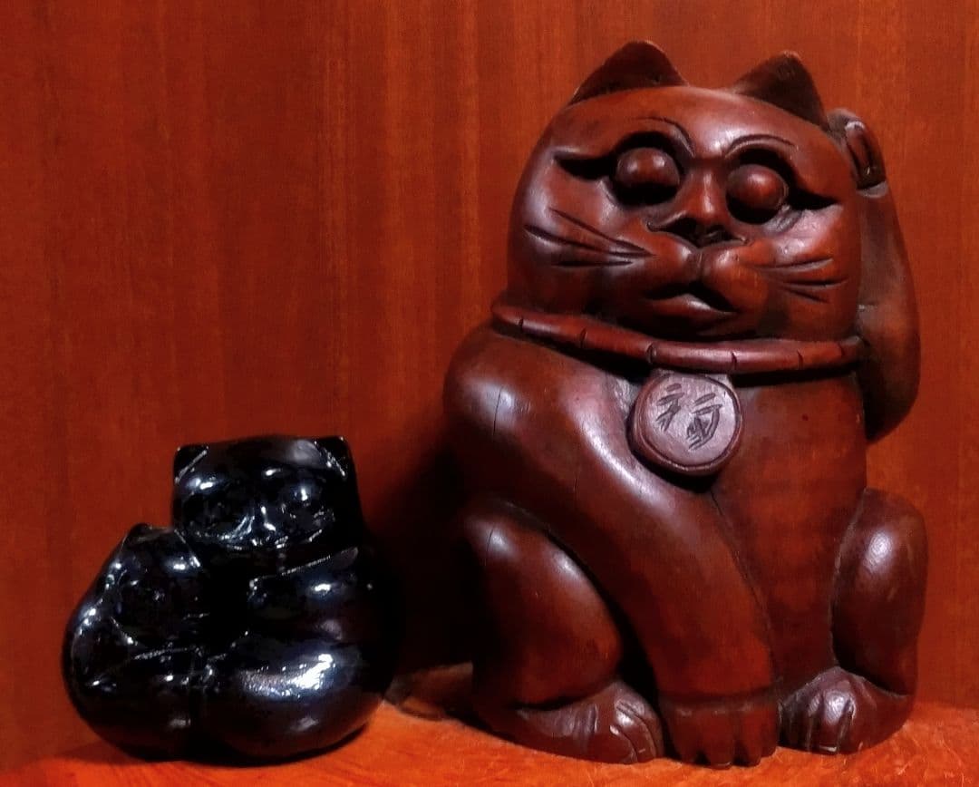 木彫り 招き猫 大小２点セット アンティーク 美品