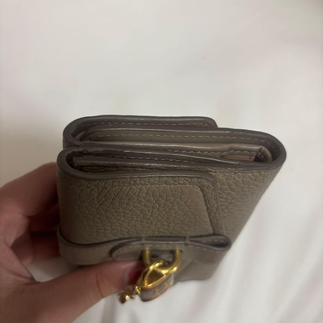 【ほぼ未使用】Chloé グレー レザー 三つ折り財布
