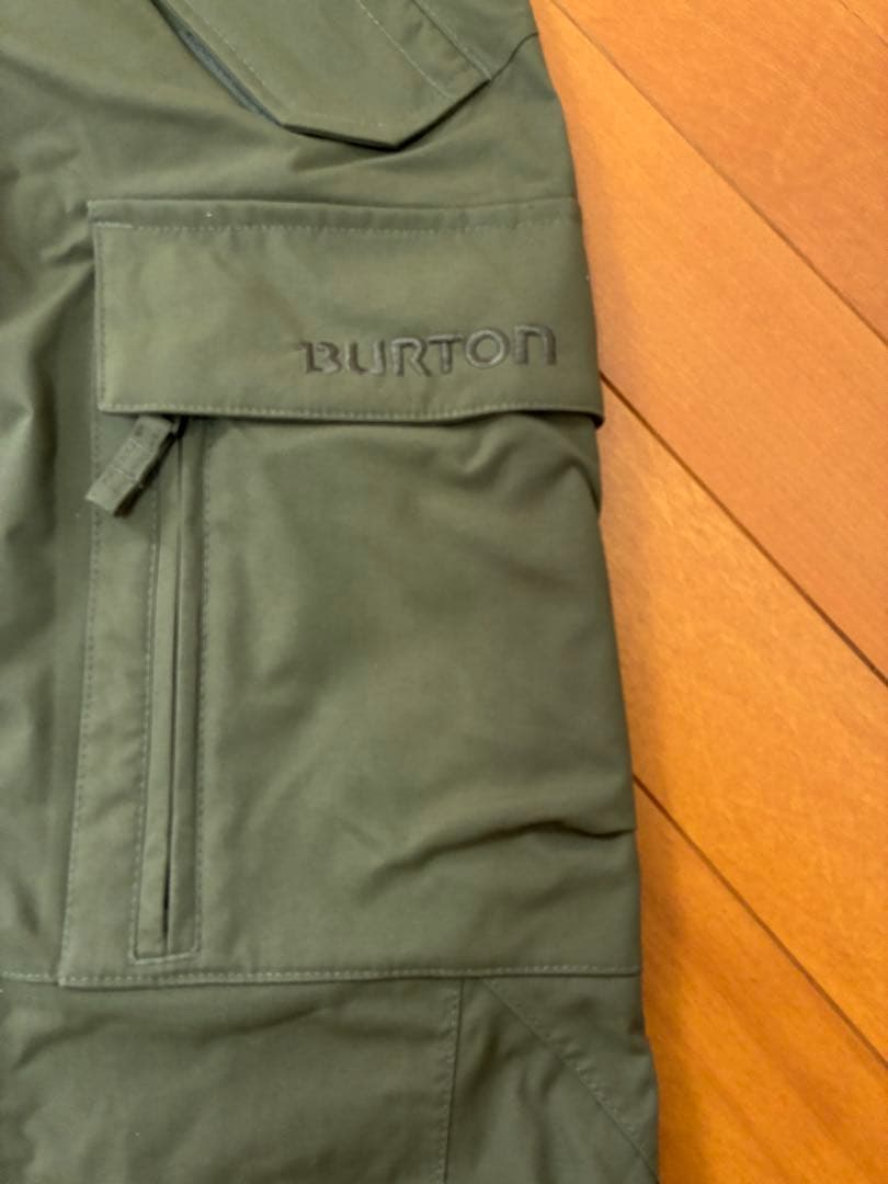 美品　SESSIONS 総柄　BURTON スノーボードウェア 上下セット　Ｌ