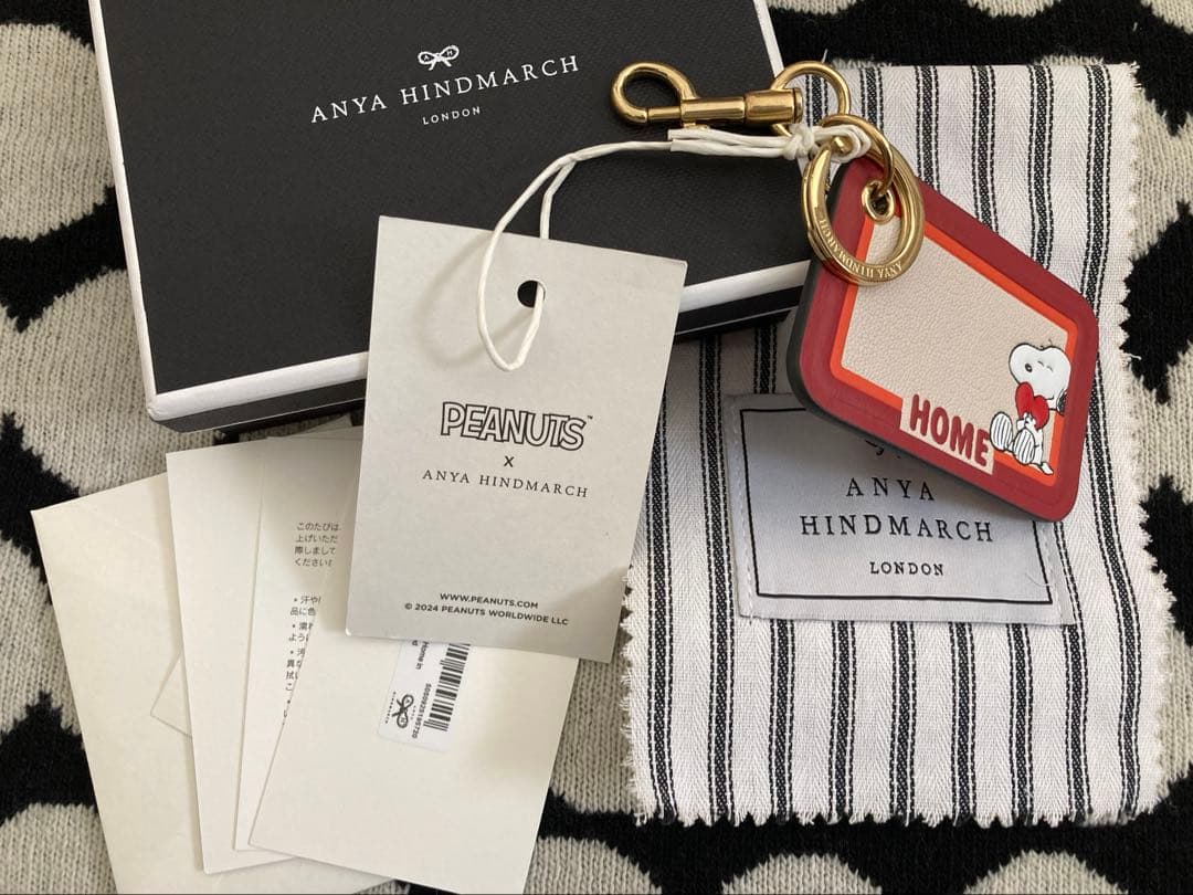 新品　アニヤハインドマーチ × スヌーピー　チャーム　キーホルダー