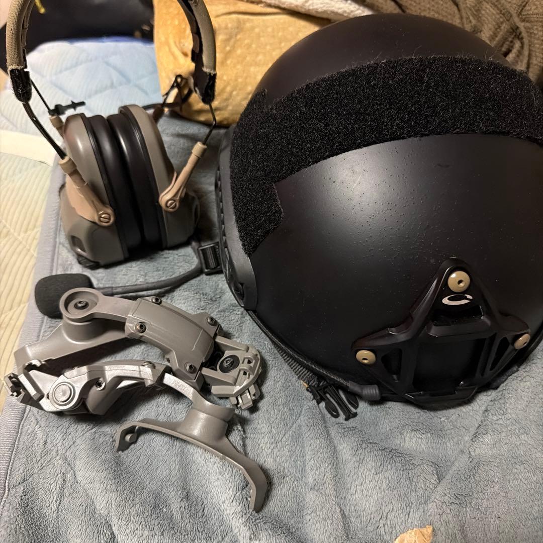 FMA製 opscoreヘルメット　ampヘッドセット