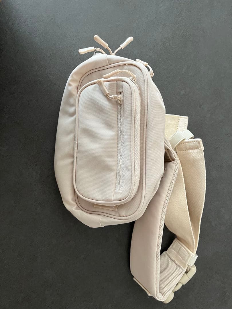 POMULU ヒップシート バッグ