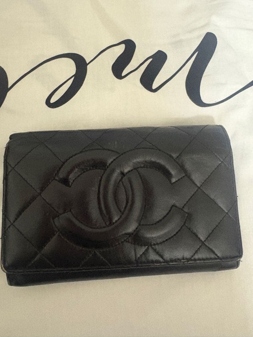 CHANEL 二つ折り財布 ブラック レザー