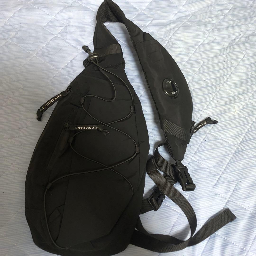 cp company ナイロン　ショルダーバッグ　ワンショルダー