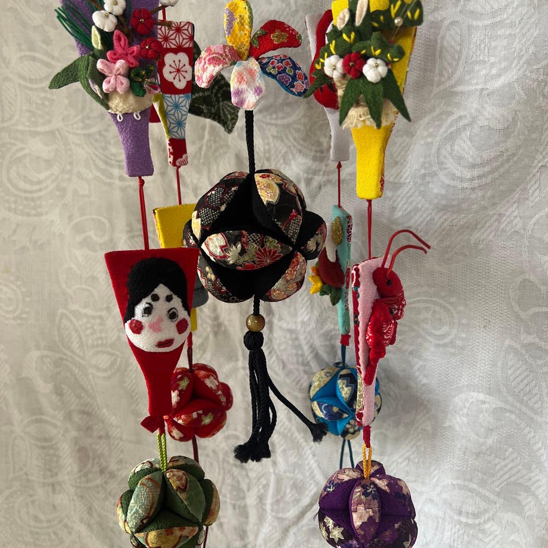 ちりめん吊るし飾り　　一月　（羽子板）