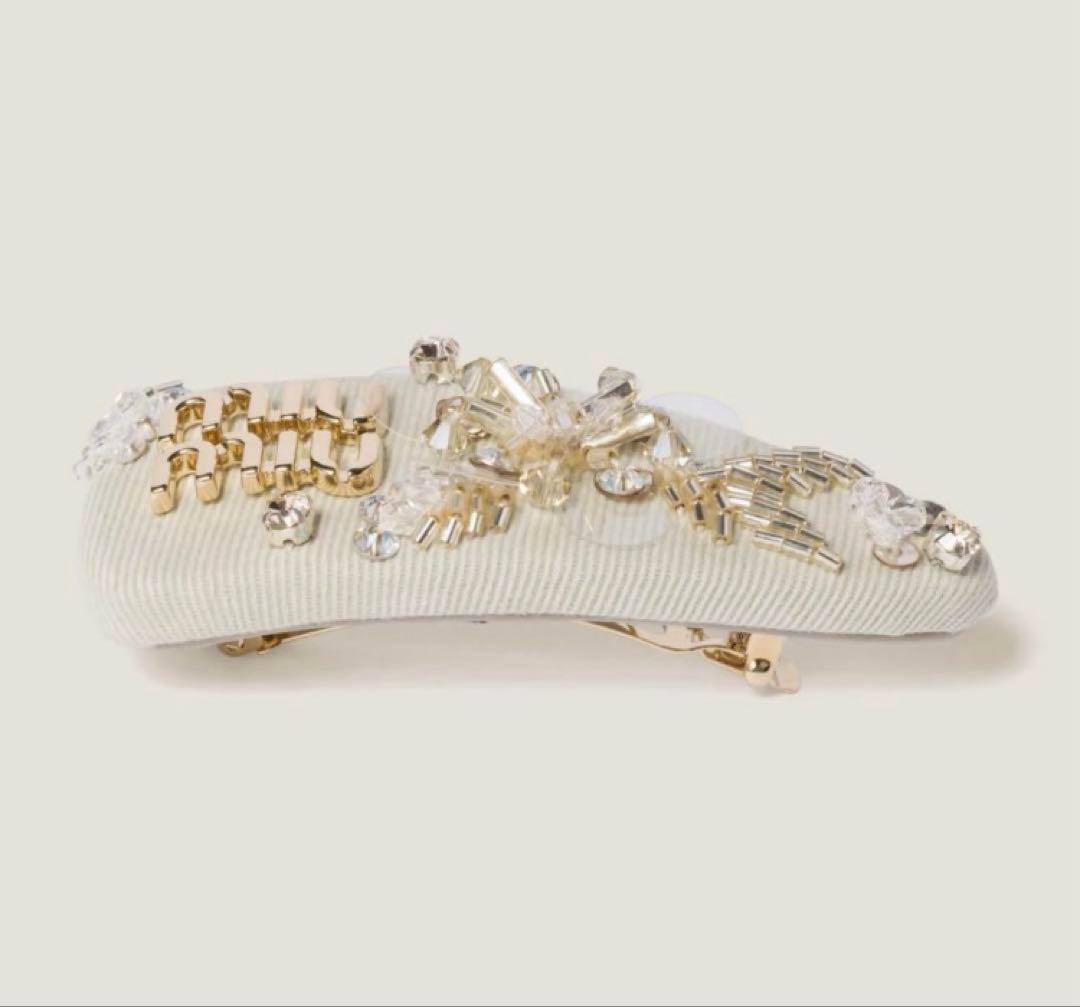 最終値下げMIUMIU ヘアピン エンブロイダリー ギャバジン バレッタ ビーズ