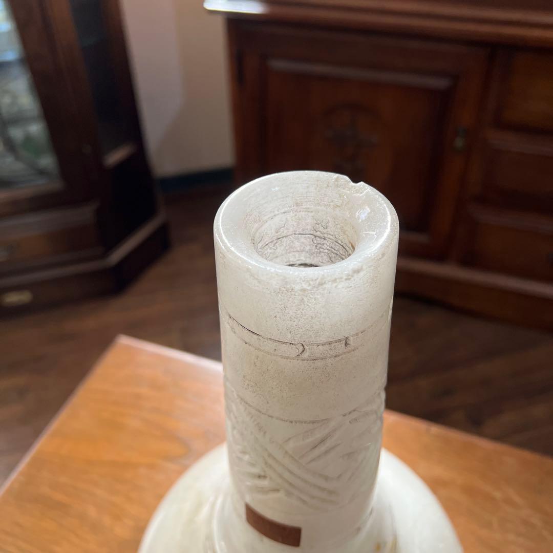 k155 スペイン製 石彫刻のフラワーベース 飾り壺 ホワイト系 アラバスター