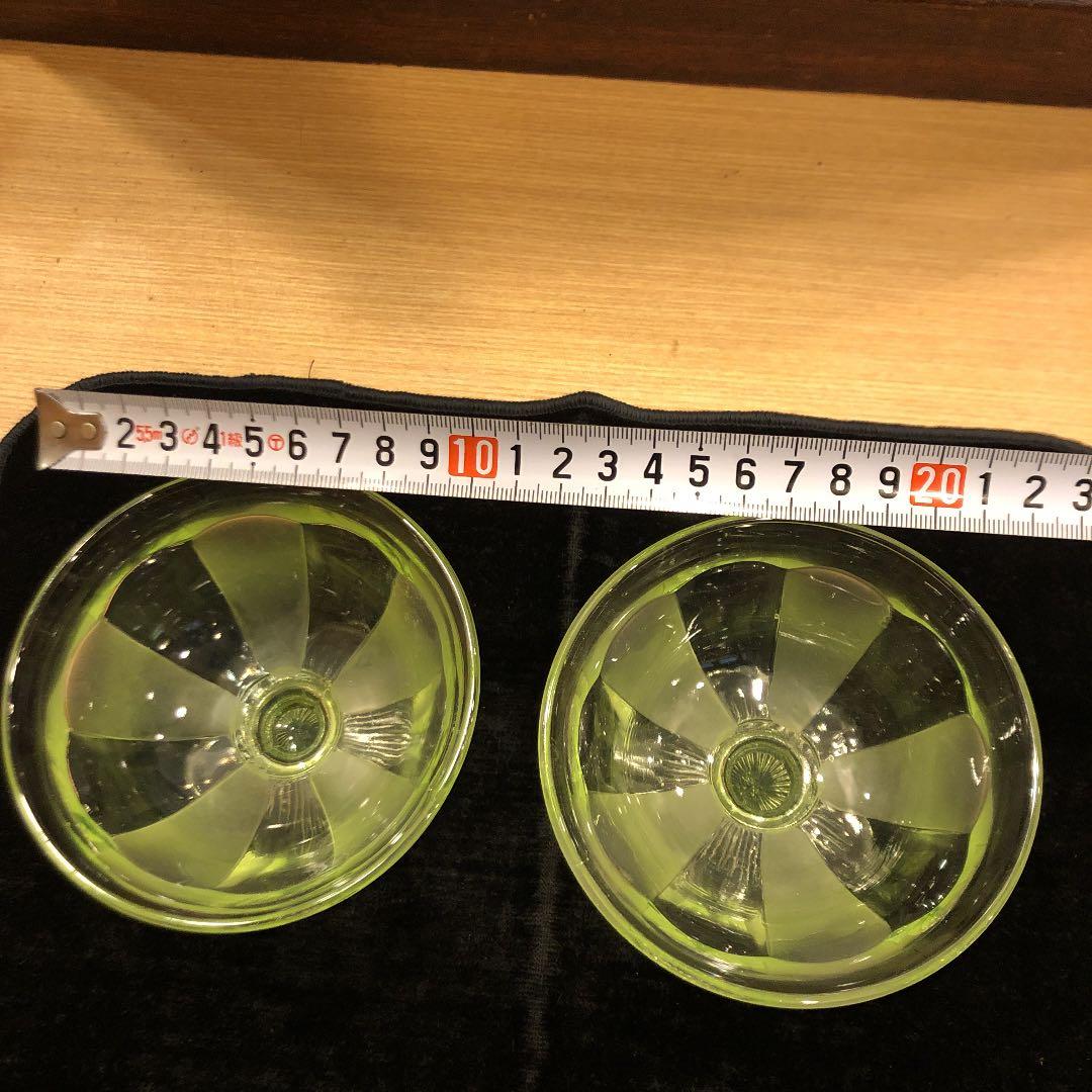 イギリスアンティーク　ウランガラス　シャーベットボウル2個セット