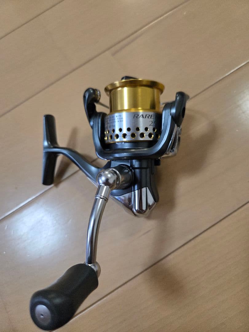 シマノ レアニウムC14 2500S スピニングリール