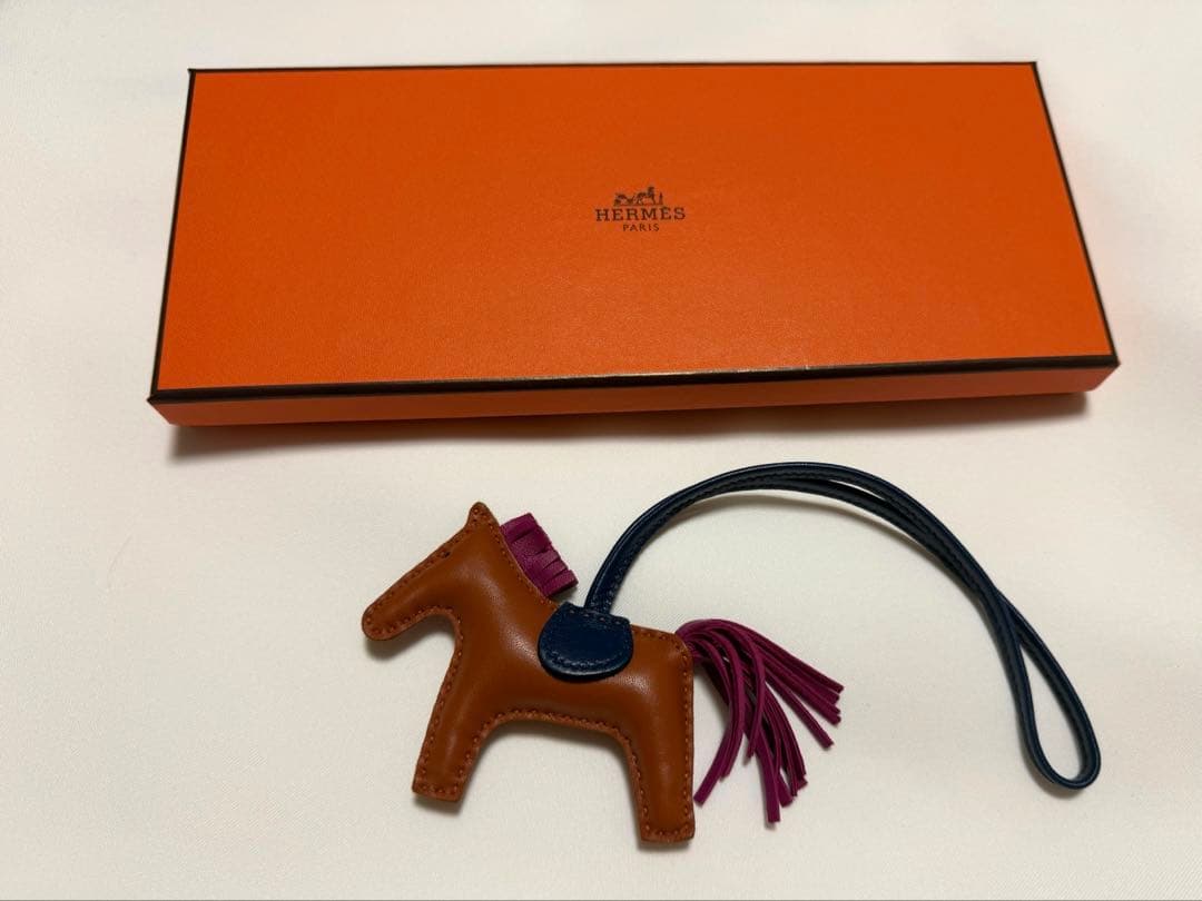 最終値下げ　エルメス　ロデオチャームpm HERMES