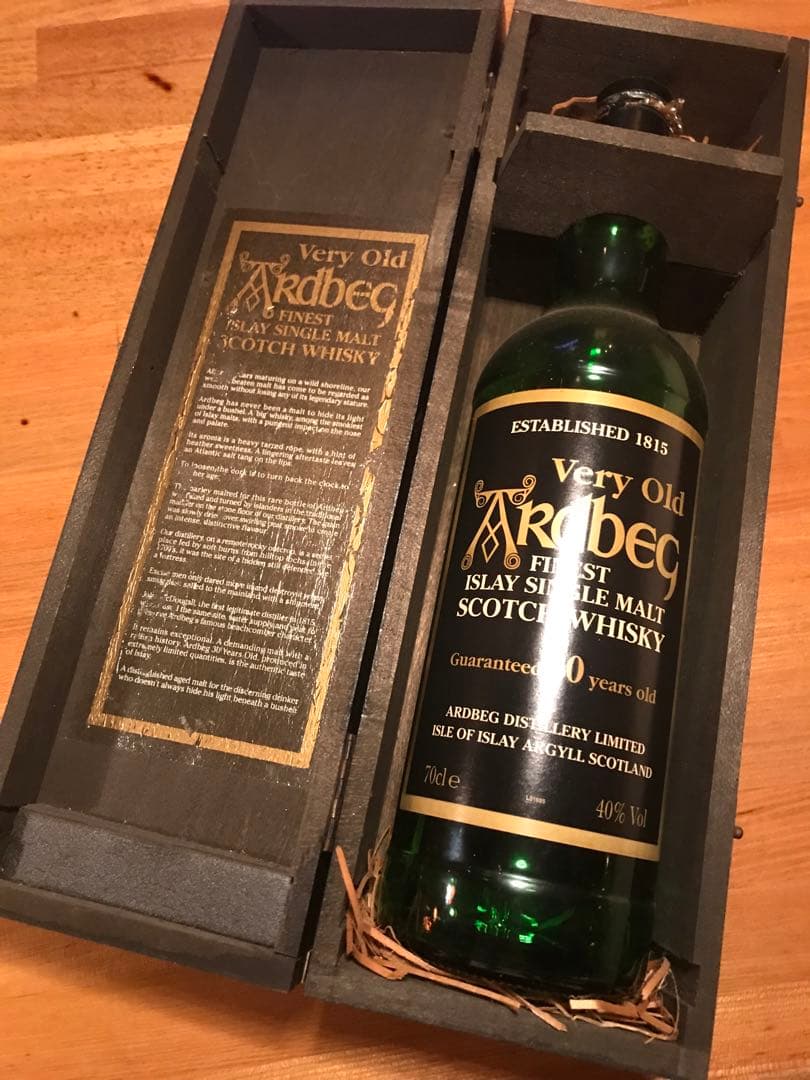 アードベッグ30年　空瓶/木箱