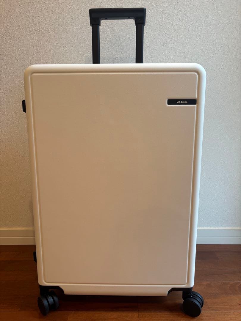 [美品]ACEスーツケース ベベル Mサイズ 63L ミルク（アイボリー）