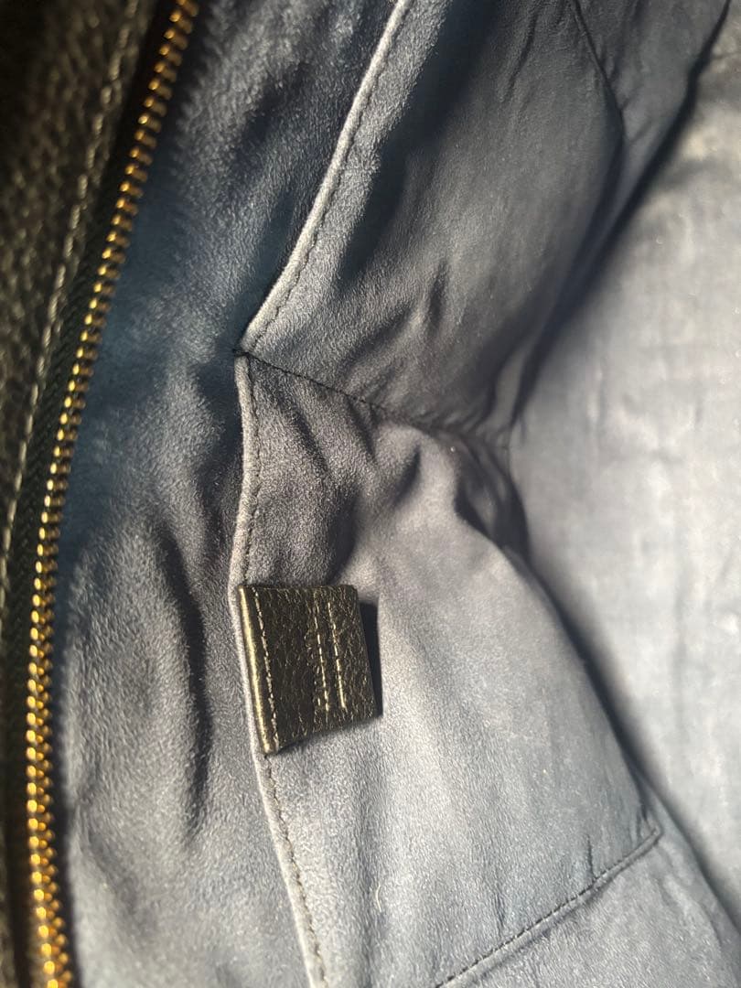 Hush tug黒レザートートバッグ